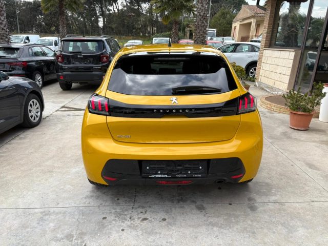 PEUGEOT 208 usata, con Autoradio