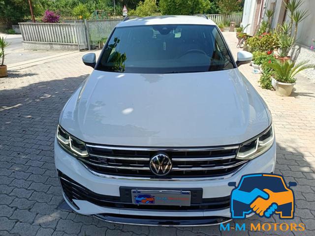 VOLKSWAGEN Tiguan usata, con Airbag
