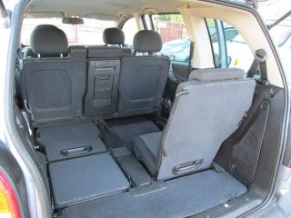 OPEL Zafira usata, con Lettore CD