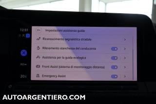 VOLKSWAGEN Golf usata, con USB