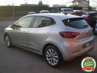 RENAULT Clio usata, con Autoradio