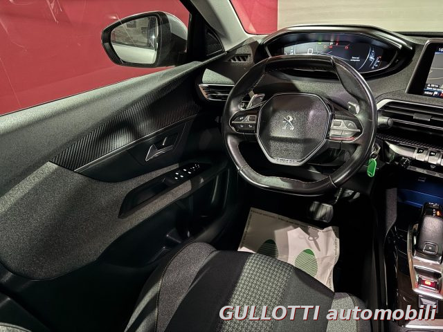 PEUGEOT 3008 usata, con Fari Xenon