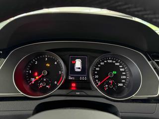 VOLKSWAGEN Passat Variant usata 21