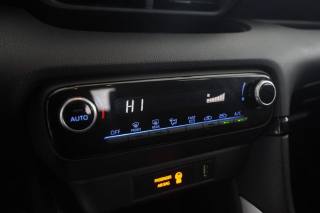 TOYOTA Yaris usata 14