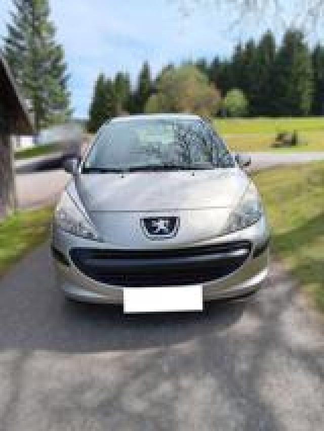 PEUGEOT 207 usata, con Airbag