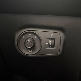 MG ZS usata, con Fari LED