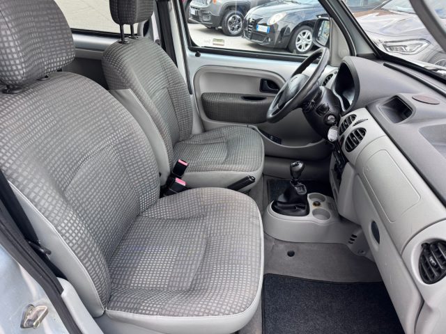 RENAULT Kangoo usata, con Specchietti laterali elettrici