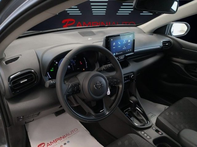 TOYOTA Yaris usata 10