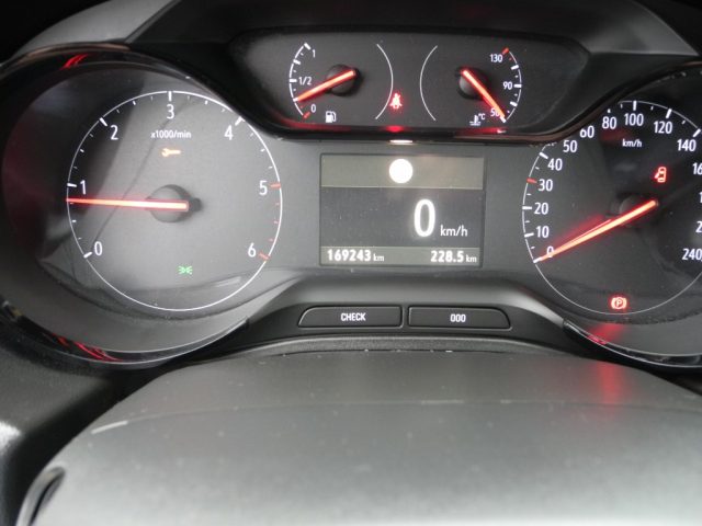 OPEL Grandland X usata, con Servosterzo