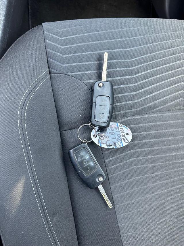 FORD Fiesta usata, con Bluetooth