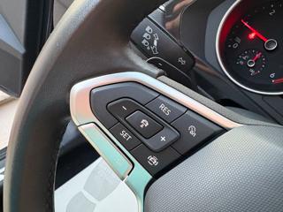 VOLKSWAGEN Tiguan usata, con Leve al volante
