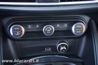 ALFA ROMEO Stelvio usata, con Sensore di luce