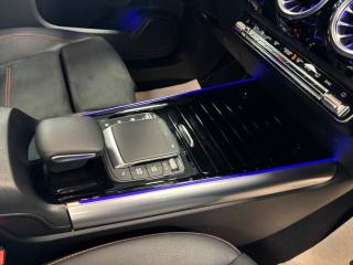 MERCEDES-BENZ GLA 180 usata, con Volante multifunzione