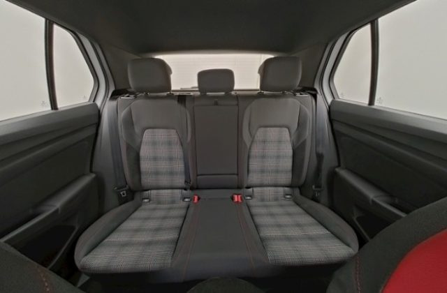 VOLKSWAGEN Golf usata, con Sistema di navigazione