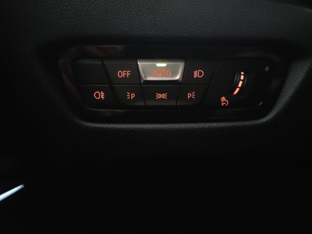 BMW 320 usata, con Sedile posteriore sdoppiato