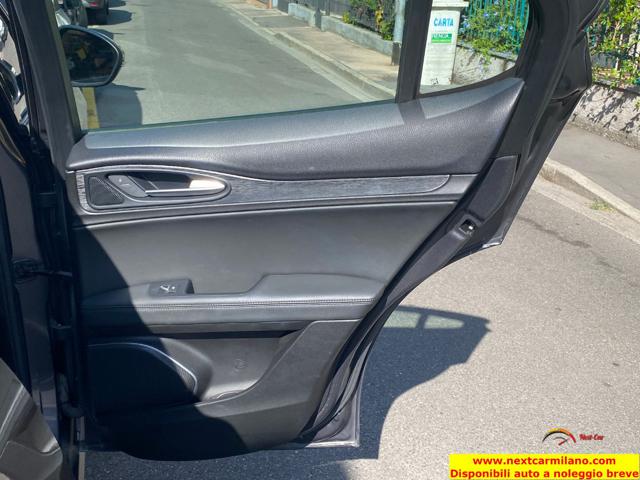 ALFA ROMEO Stelvio usata, con Servosterzo