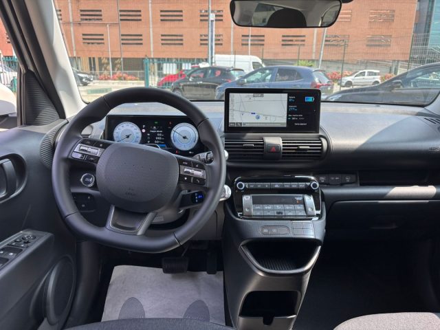 HYUNDAI INSTER usata, con Climatizzatore