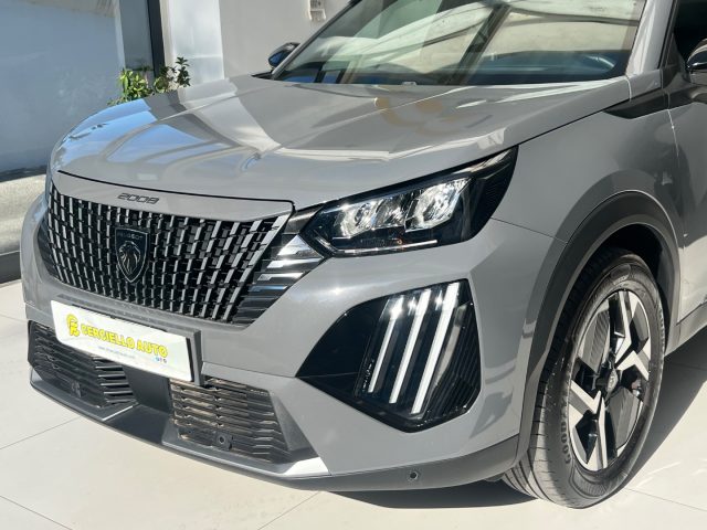 PEUGEOT 2008 usata, con Airbag