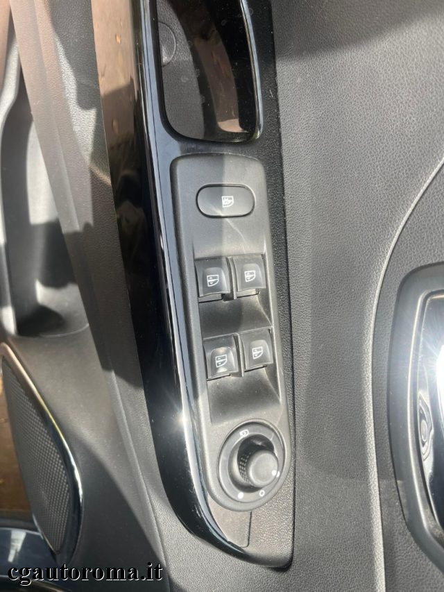 RENAULT Captur usata, con Boardcomputer