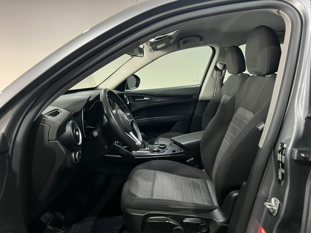 ALFA ROMEO Stelvio usata, con Autoradio
