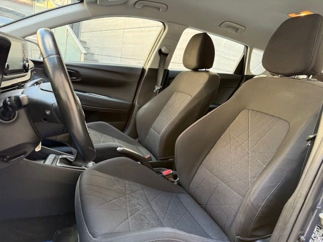 HYUNDAI Bayon usata, con Boardcomputer