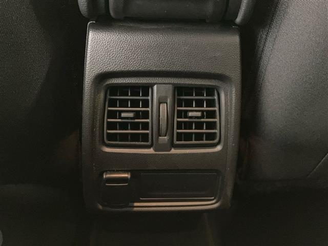 RENAULT Captur usata 21