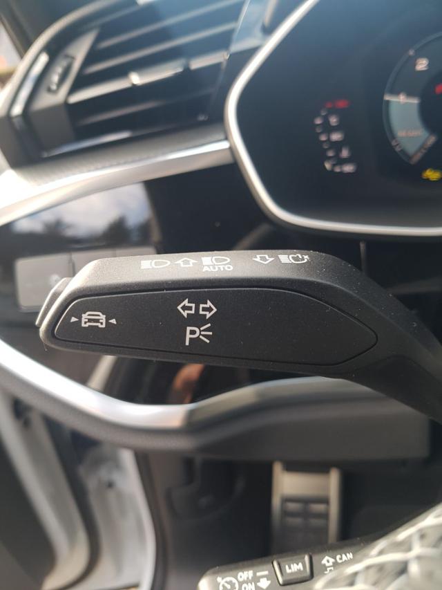 AUDI Q3 usata, con Volante in pelle