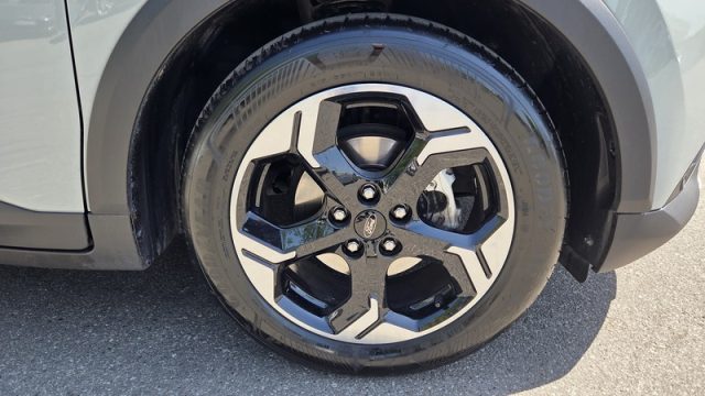 FORD Tourneo Courier usata, con Autoradio