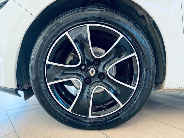 RENAULT Clio usata, con Autoradio