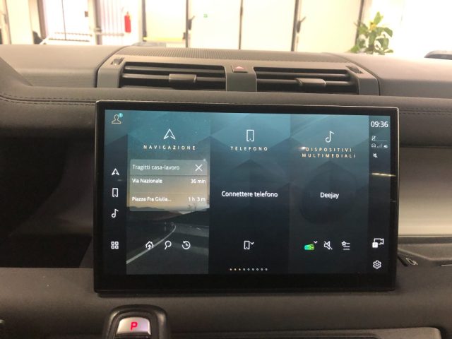 LAND ROVER Defender usata, con Fari LED