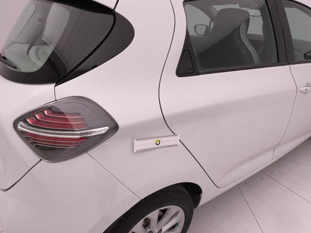 RENAULT ZOE usata, con Hill holder