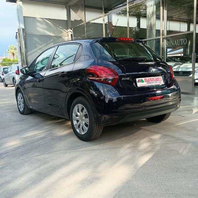 PEUGEOT 208 usata, con Autoradio