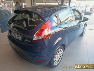 FORD Fiesta usata, con Autoradio