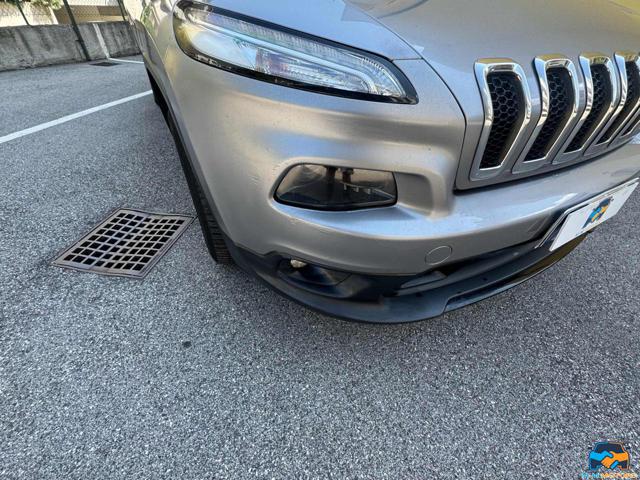 JEEP Cherokee usata, con Climatizzatore