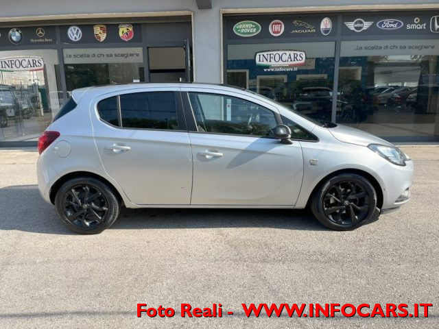 OPEL Corsa usata, con Boardcomputer