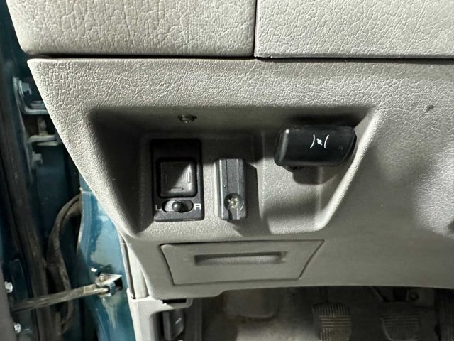 NISSAN Terrano II usata 21