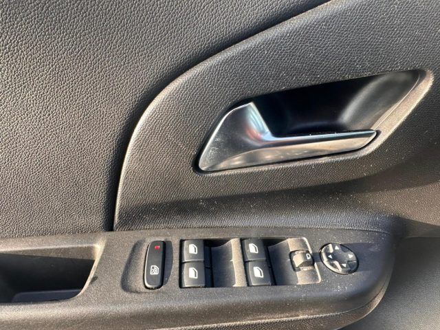 OPEL Corsa usata, con Climatizzatore