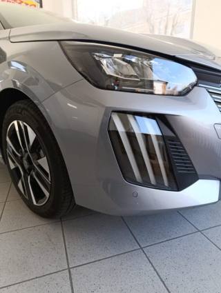 PEUGEOT 208 usata, con Boardcomputer