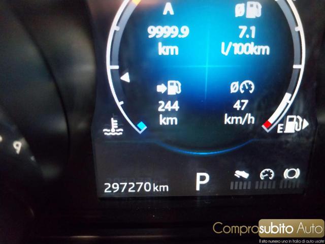 JAGUAR F-Pace usata, con Specchietti laterali elettrici