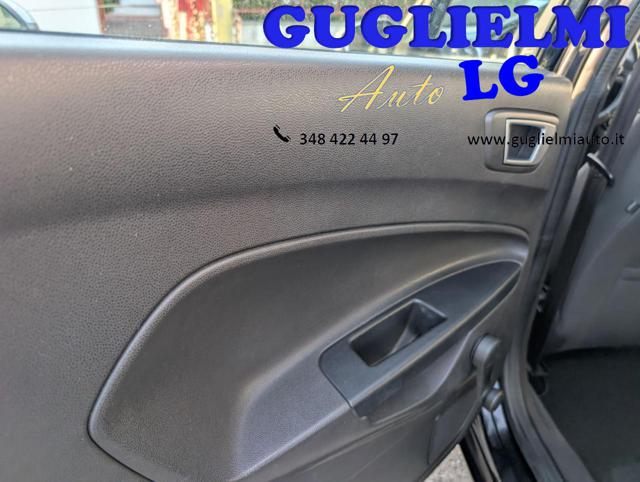 FORD Fiesta usata, con MP3