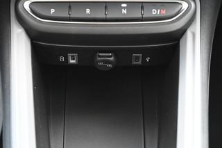 JEEP Avenger usata, con USB