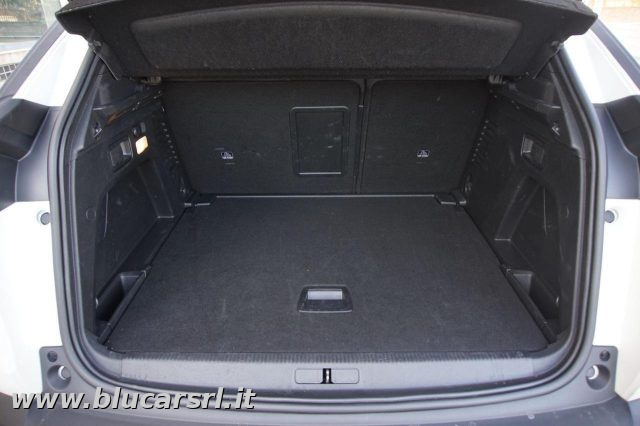 PEUGEOT 3008 usata, con Sistema di navigazione