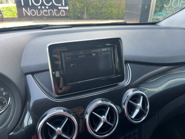MERCEDES-BENZ B 200 usata, con Chiusura centralizzata