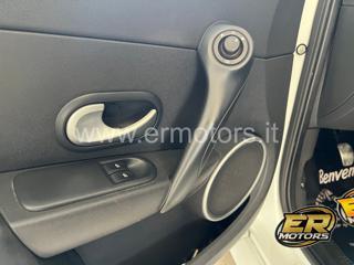 RENAULT Clio usata, con Airbag testa