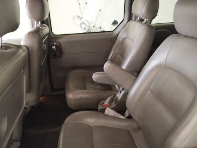 KIA Carnival usata, con Climatizzatore
