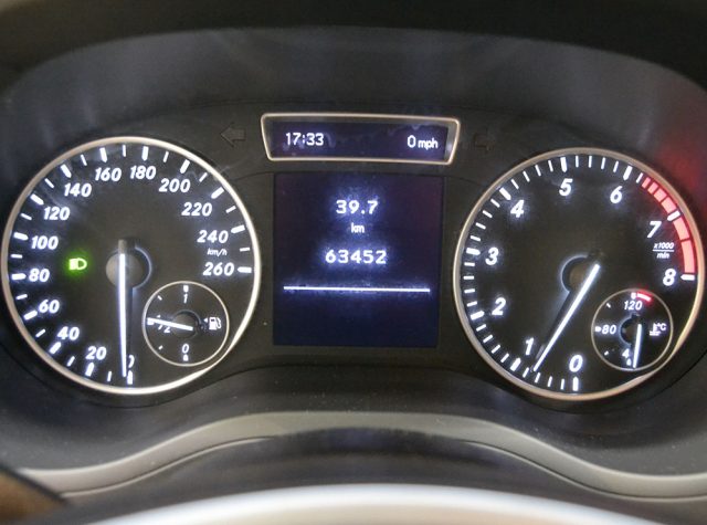 MERCEDES-BENZ B 180 usata, con Chiusura centralizzata