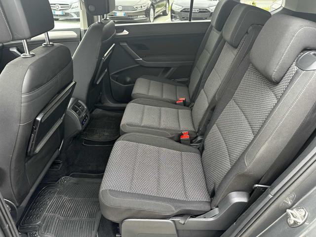 VOLKSWAGEN Touran usata, con Controllo trazione