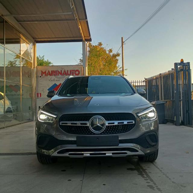 MERCEDES-BENZ GLA 180 usata, con Airbag