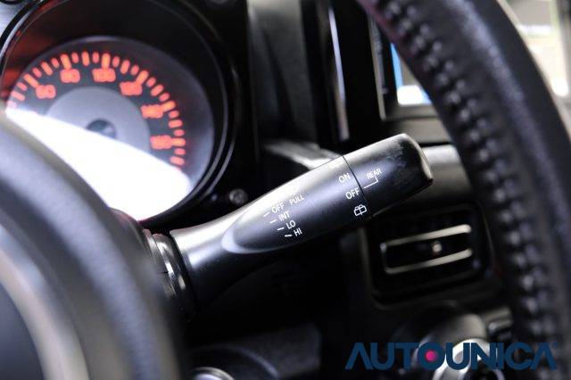 SUZUKI Jimny usata, con Fari LED