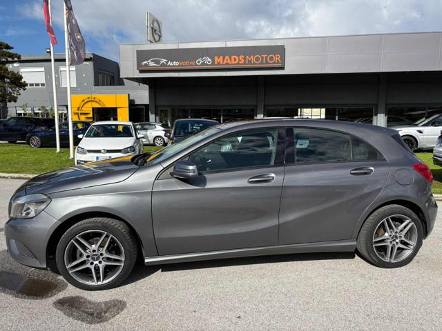 MERCEDES-BENZ A 180 usata, con Specchietti laterali elettrici